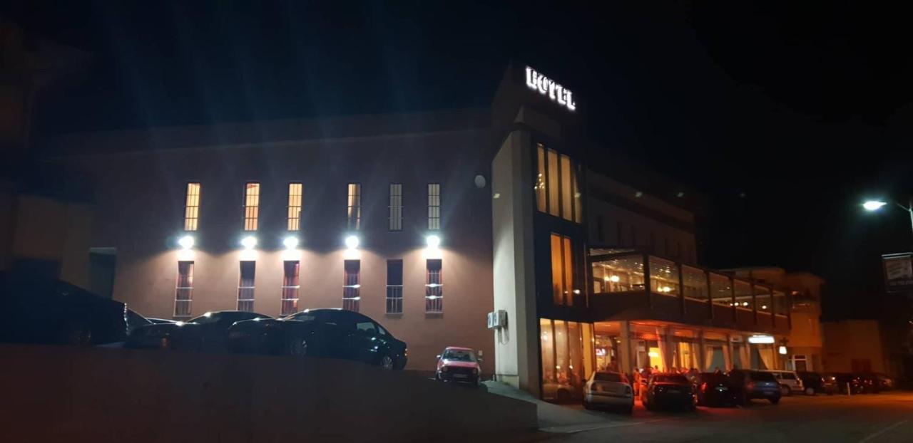 Hotel Urban Buzim Dış mekan fotoğraf